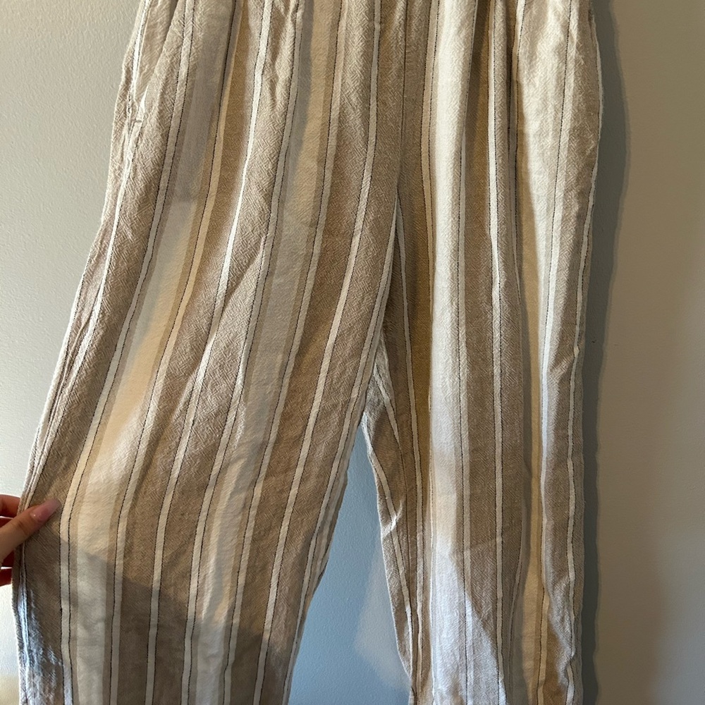 Flowy - Picture 2 of 2